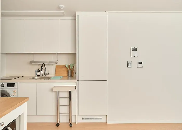 Appartement Newly Built, Quiet 2br, 10min Walk To Stn *