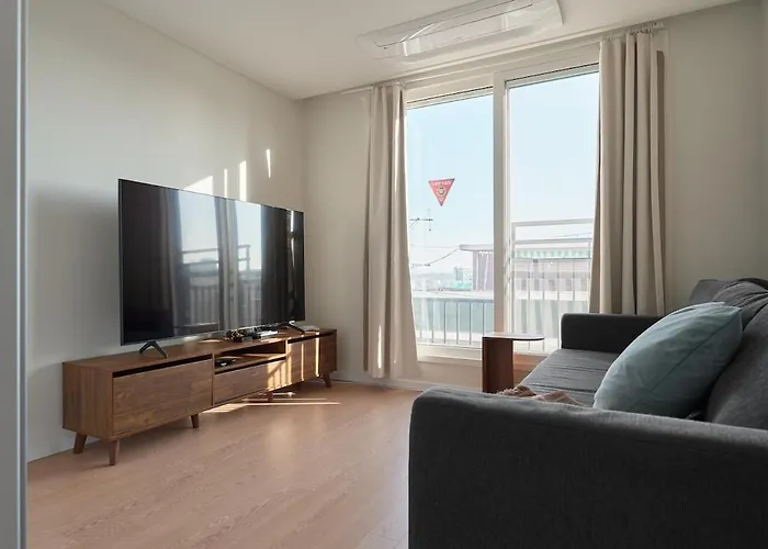Newly Built, Quiet 2br, 10min Walk To Stn Séoul